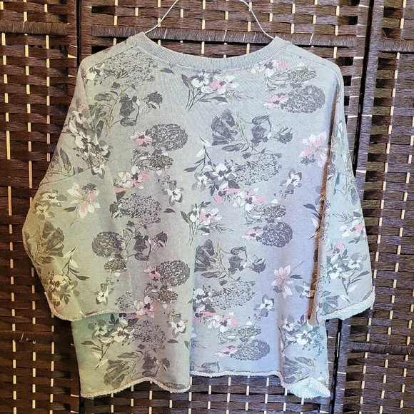 Zaroo Gray Knit Sweater - Picture 3 of 4